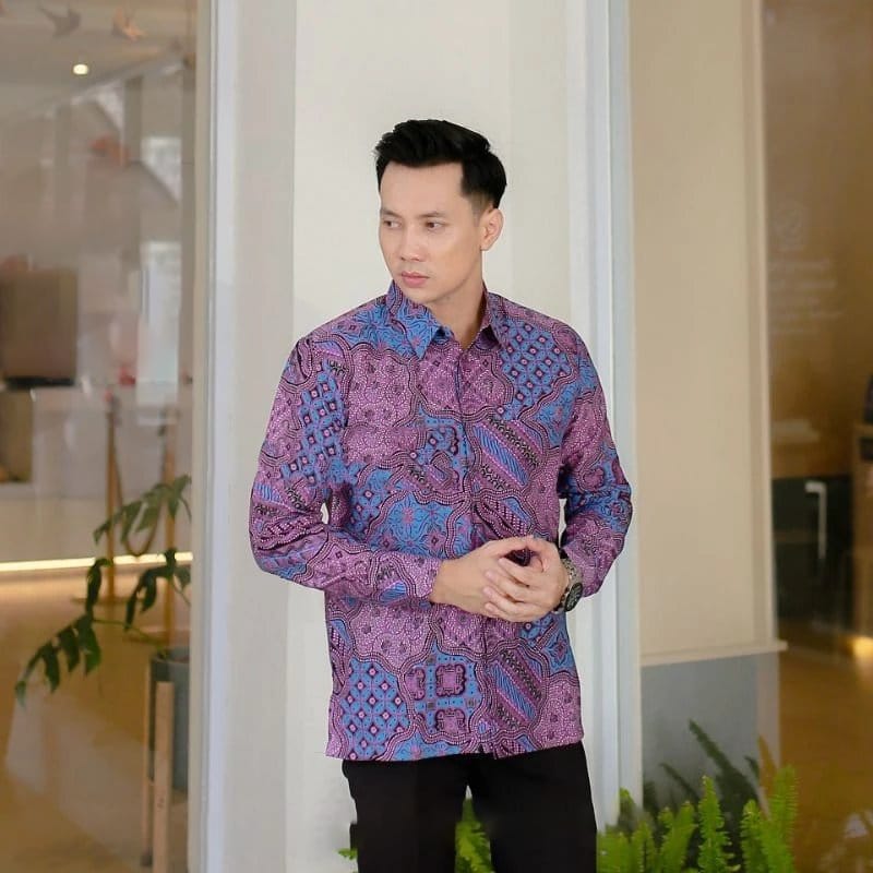 Kemeja Batik Pria Moti Jagad Ungu