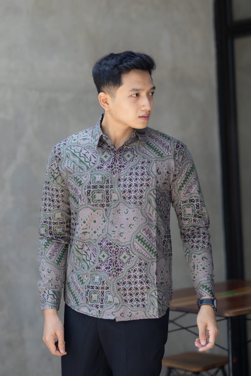 Kemeja Batik Pria Motif Jagad Abu