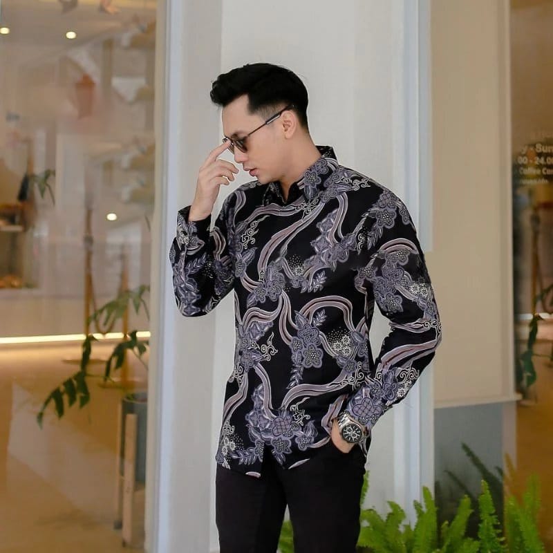Kemeja Batik Pria Motif Sidomoro